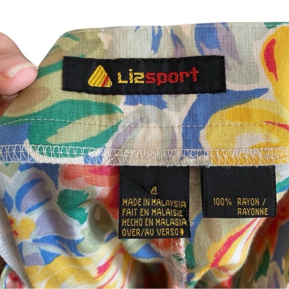 Vintage Floral Bermuda Shorts - Picture 10 of 12